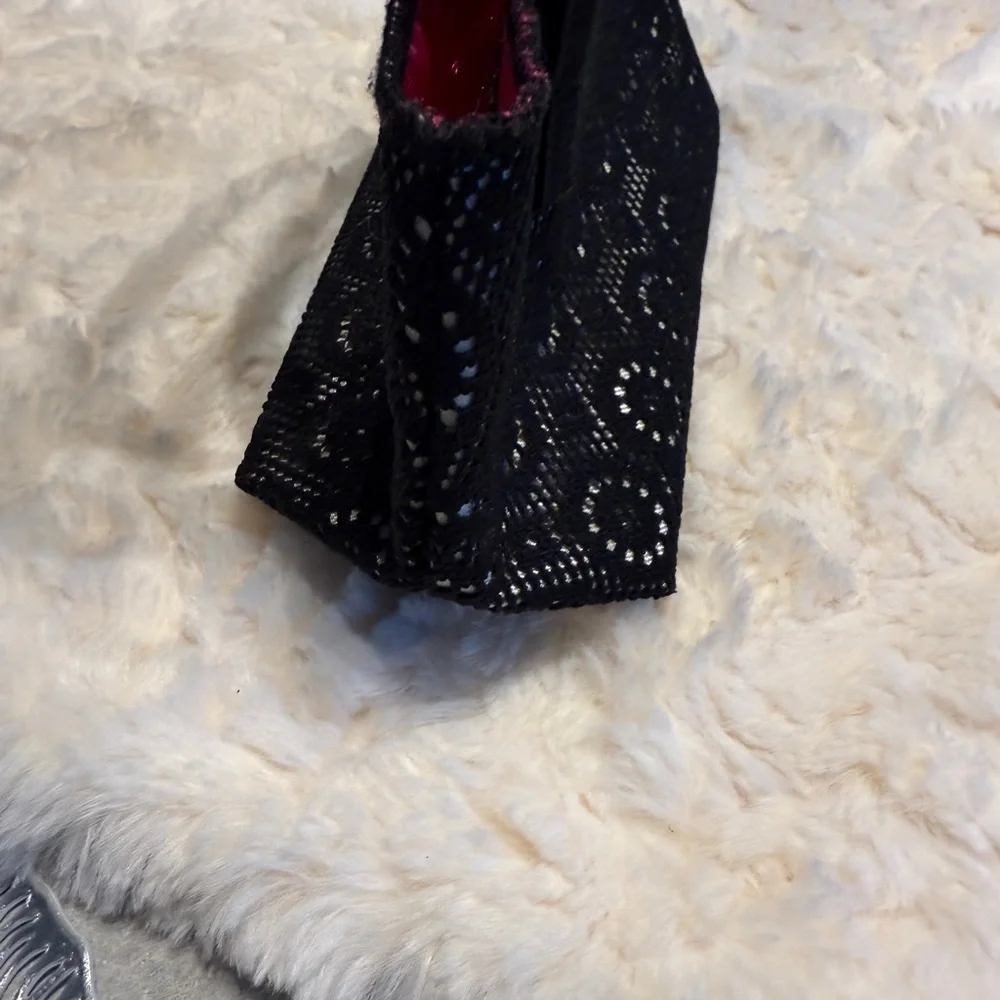 Vintage Victoria’s Secret Elegant Black lace and Satin Pink Handbag - Picture 12 of 12